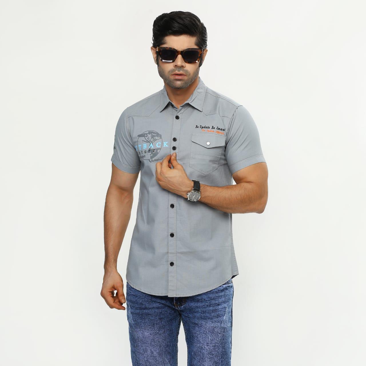 Solid collar shirt