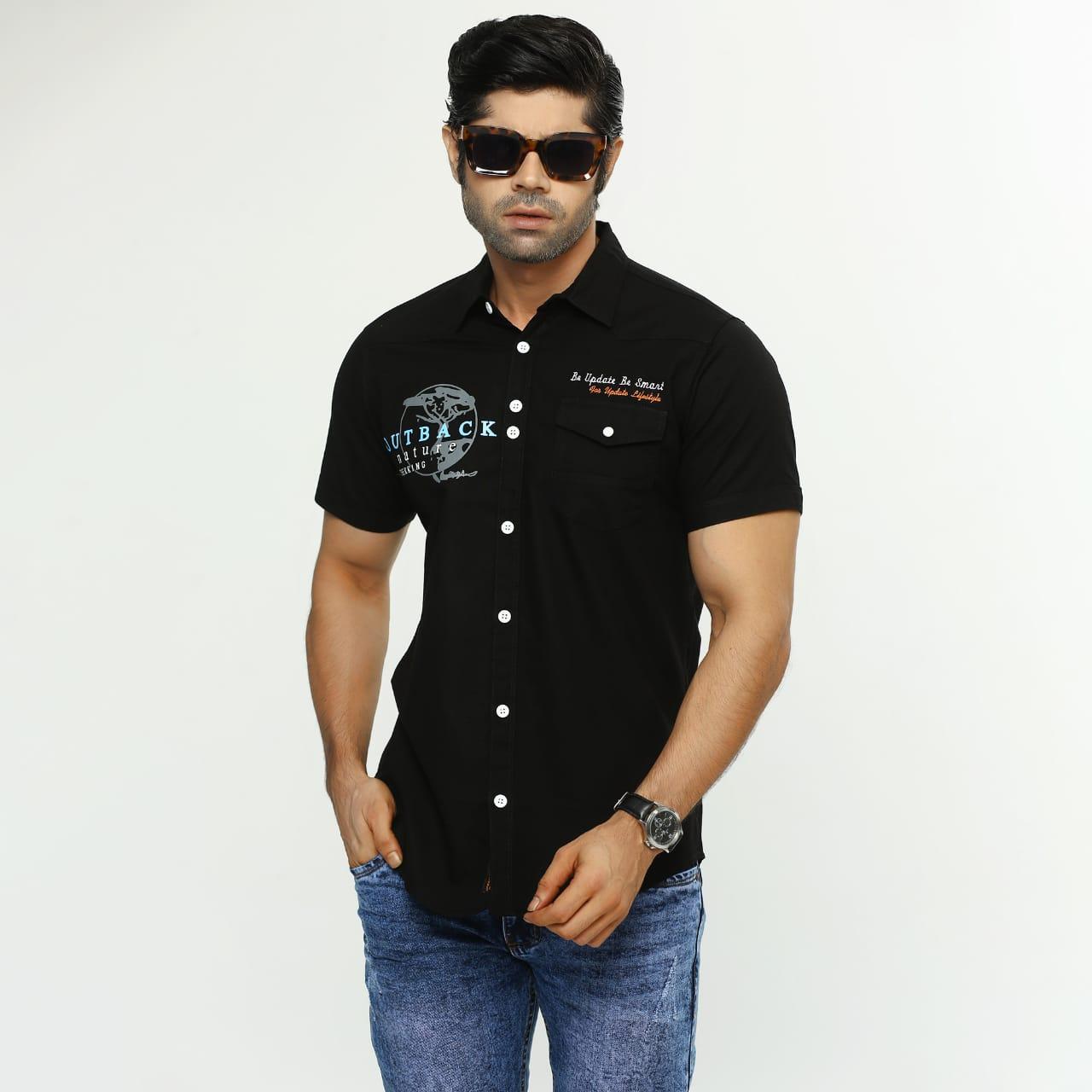 Solid collar shirt
