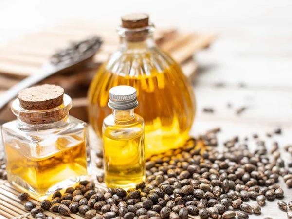 Castor Oil ( রেড়ির তেল )