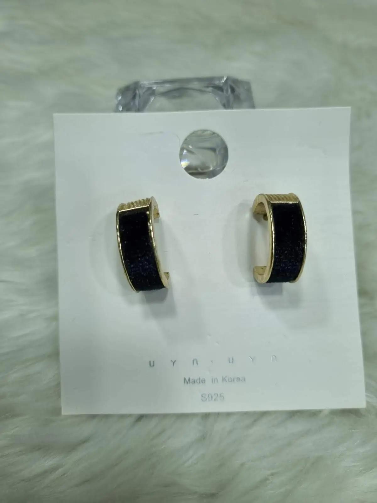Black Stringray Golden Earring
