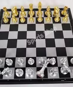 Magnet chess board
