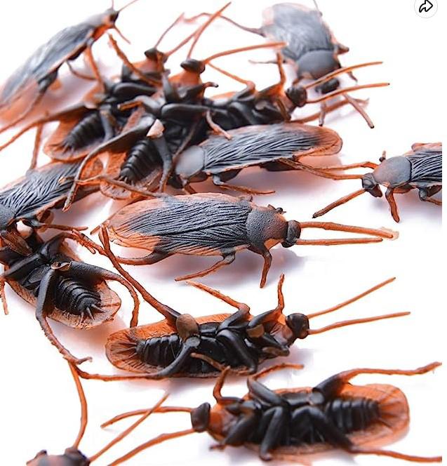 Funny toy Fake Cockroach Novelty Roaches Bugs Realistic Insects toy Prank Simulation Tricky Disgusting Scary Spoof toy 5 pcs